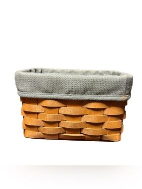 Vtg Longaberger Small Berry Basket With Sage Green Liner & Plastic Protector